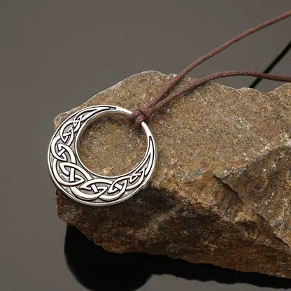 Celtic Knot Round Pendant Necklace Adjustable